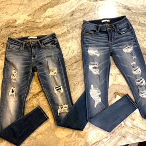 Two pair Daytrip Lynx Skinny Jeans 27R